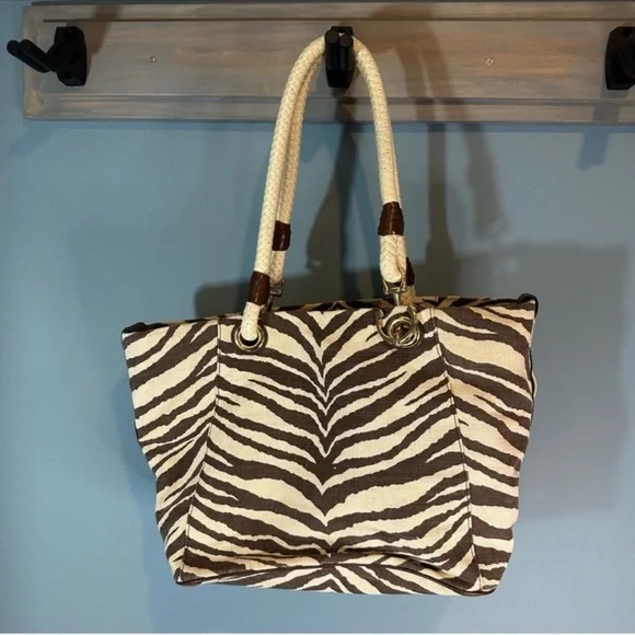 Michael Kors Marina Anchor Rope Tiger Print Shoulder Canvas Tote (+ Dust Bag) - Picture 2 of 12